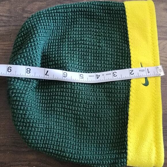 Nike Reversible Fleece Knit Cuffed Oregon Duck Beanie - Picture 6 of 6